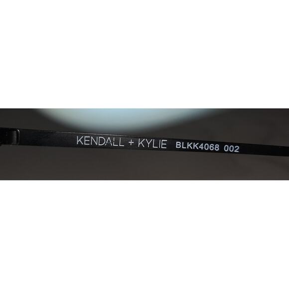 NEW Kendall + Kylie Black Frame/ Smoke Gradient Lens Aviator Sunglasses - Picture 5 of 7